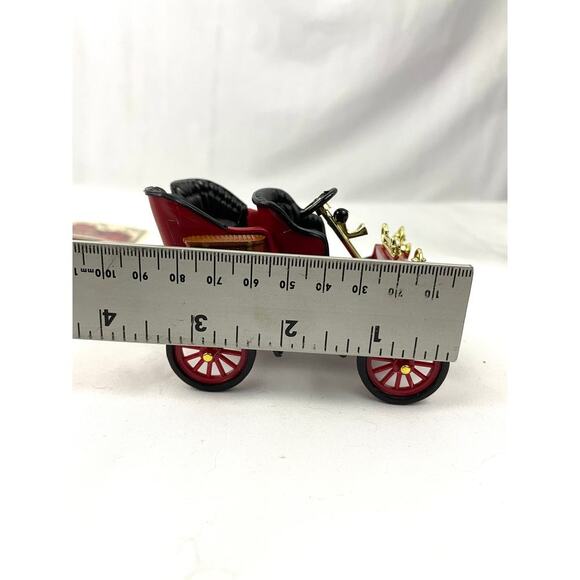 New 1903 Ford Model A Tonneau Red 1/32 National Motor Museum Mint COA - Picture 10 of 11